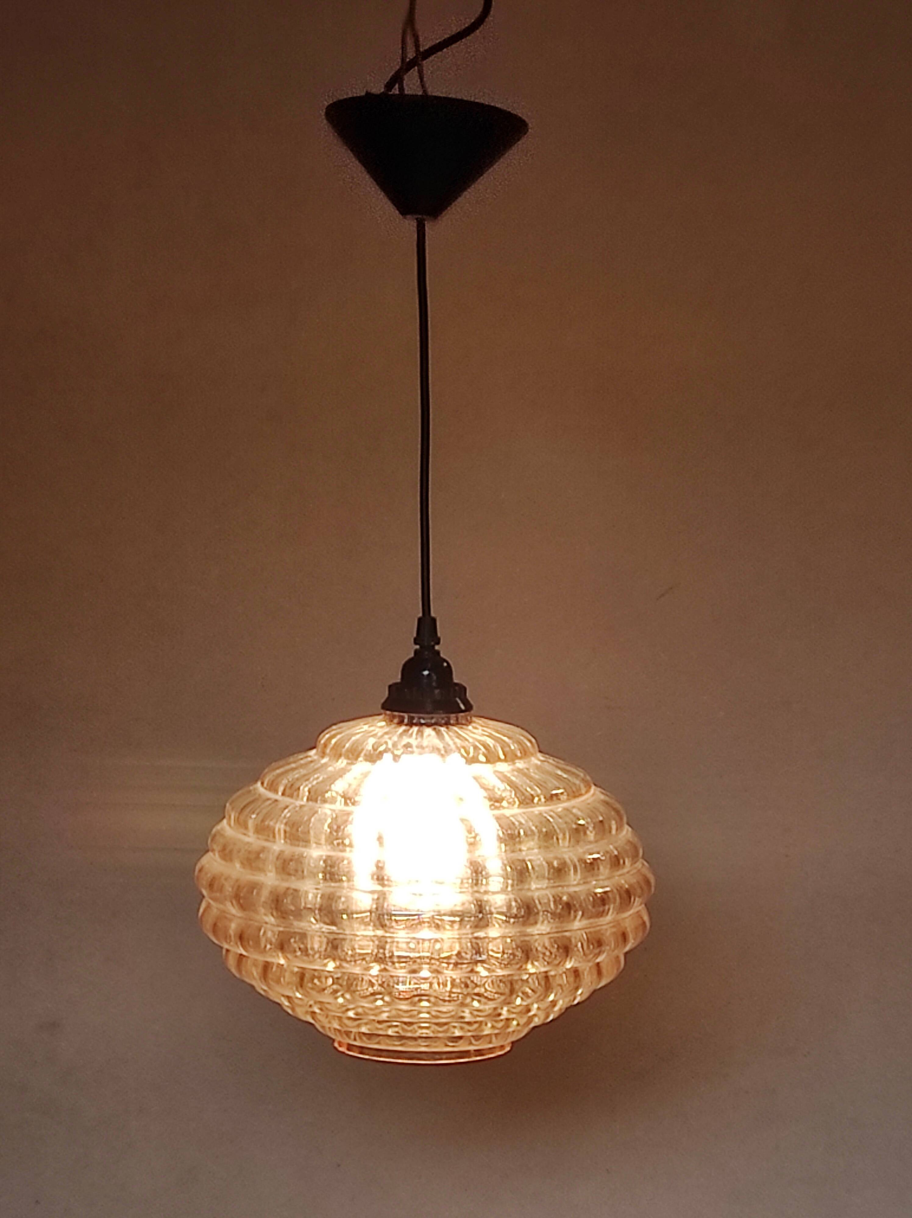 Lampe suspension vintage en verre marron transparent ondulé