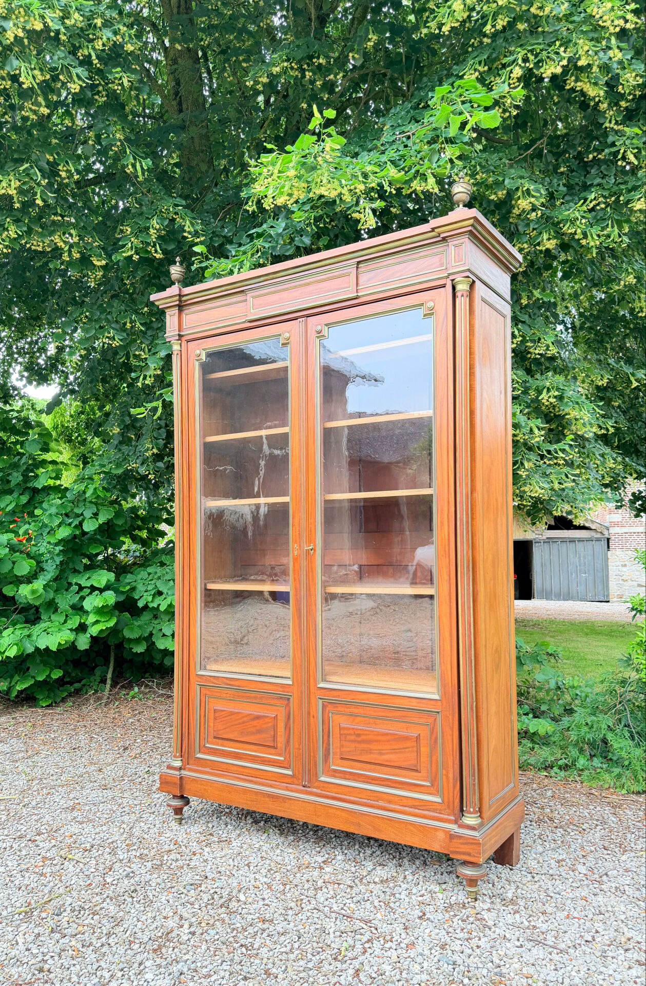 BIBLIOTHÈQUE VITRINE EN ACAJOU DE STYLE LOUIS XVI XIX EME SIÈCLE