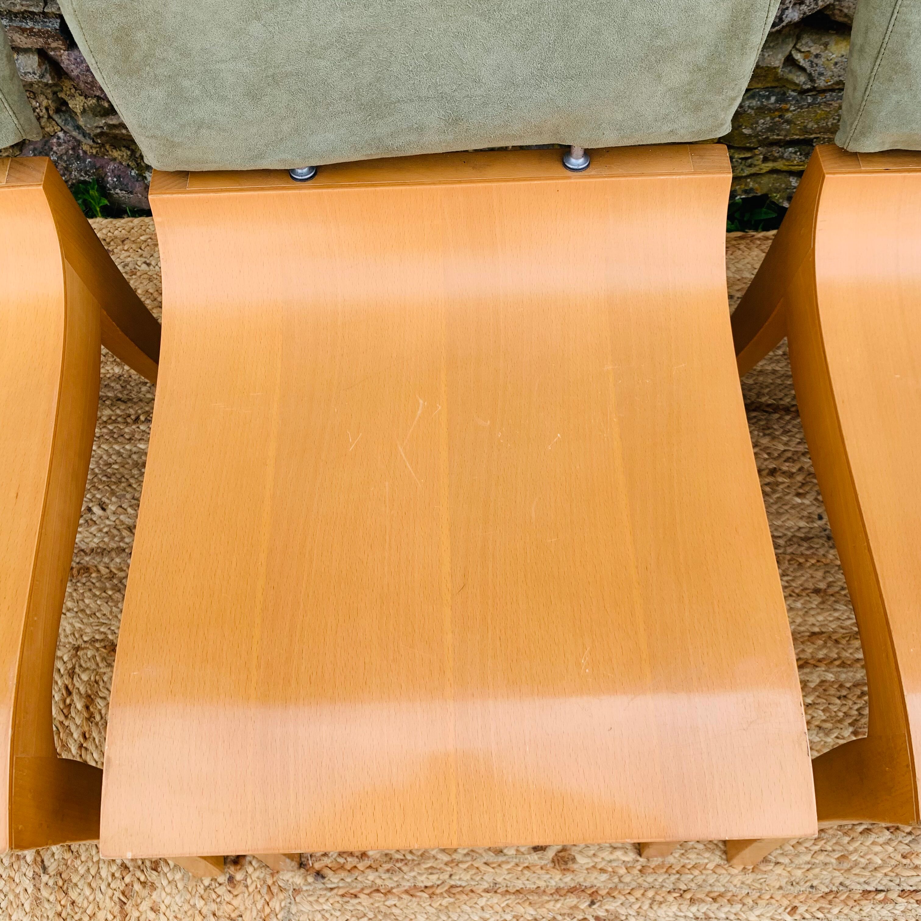 Set of 4 chairs "Finn" Ligne Roset