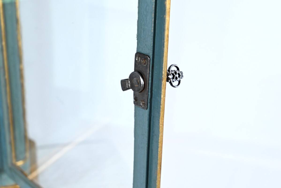 Small Showcase in Painted and Gilded Wood, Louis XV Style – Early 19th Century