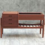 Sidebaord teak with planter by A. W. Iversen to Vinde Møbelfabrik, 1960