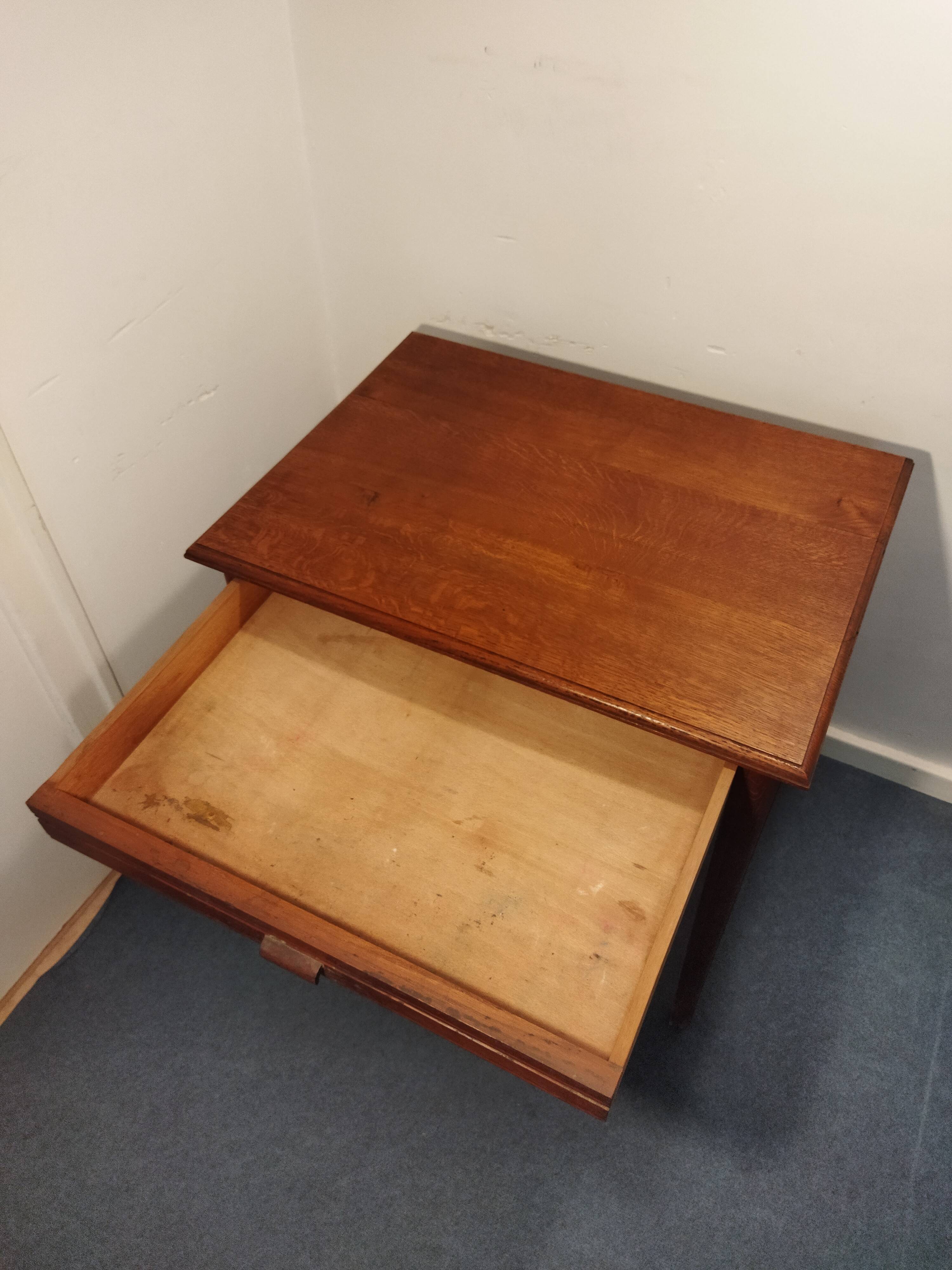 Desktop foot spindles