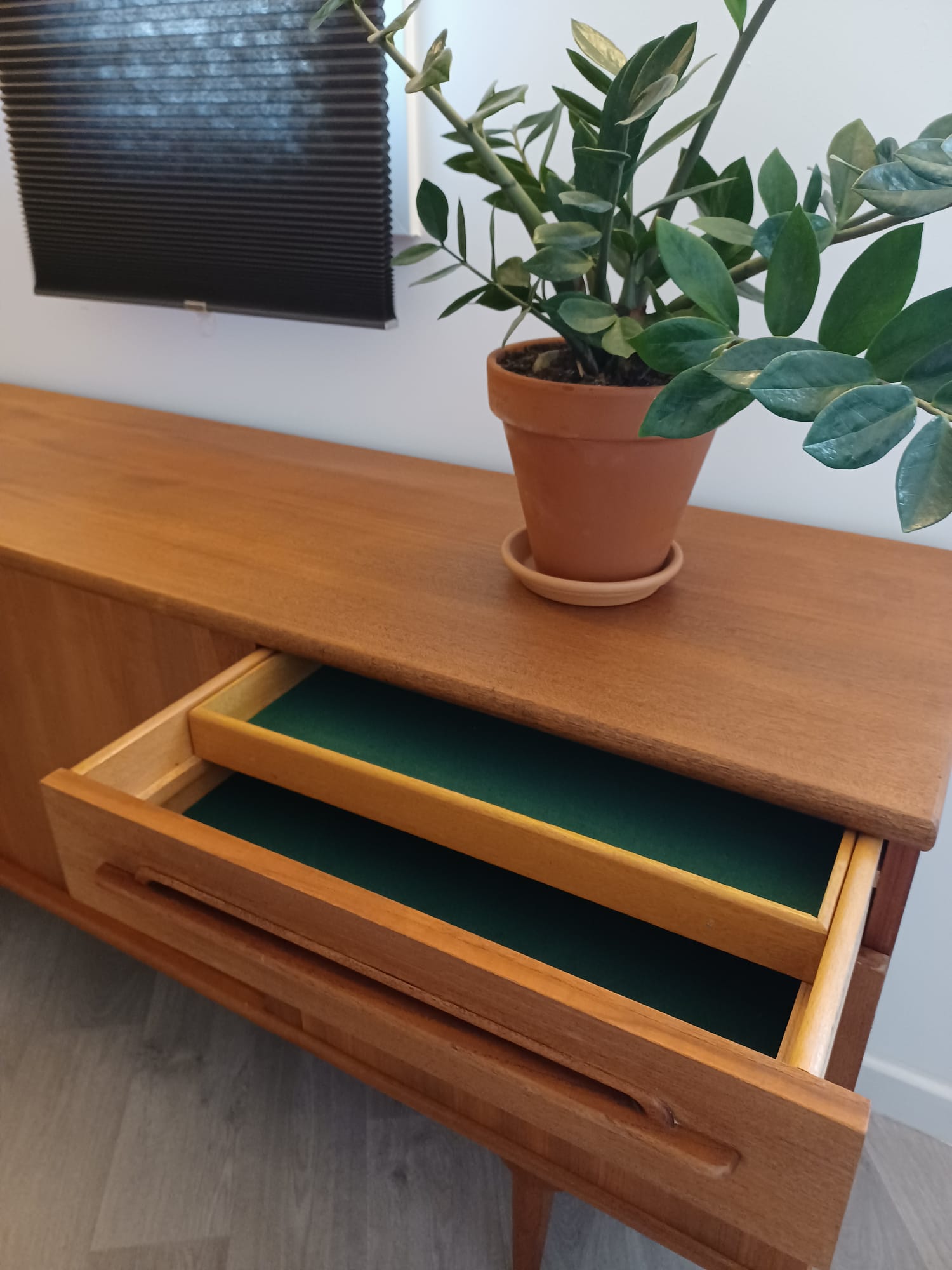 Scandinavian teak row 50s-60s, French manufacture signed Eros