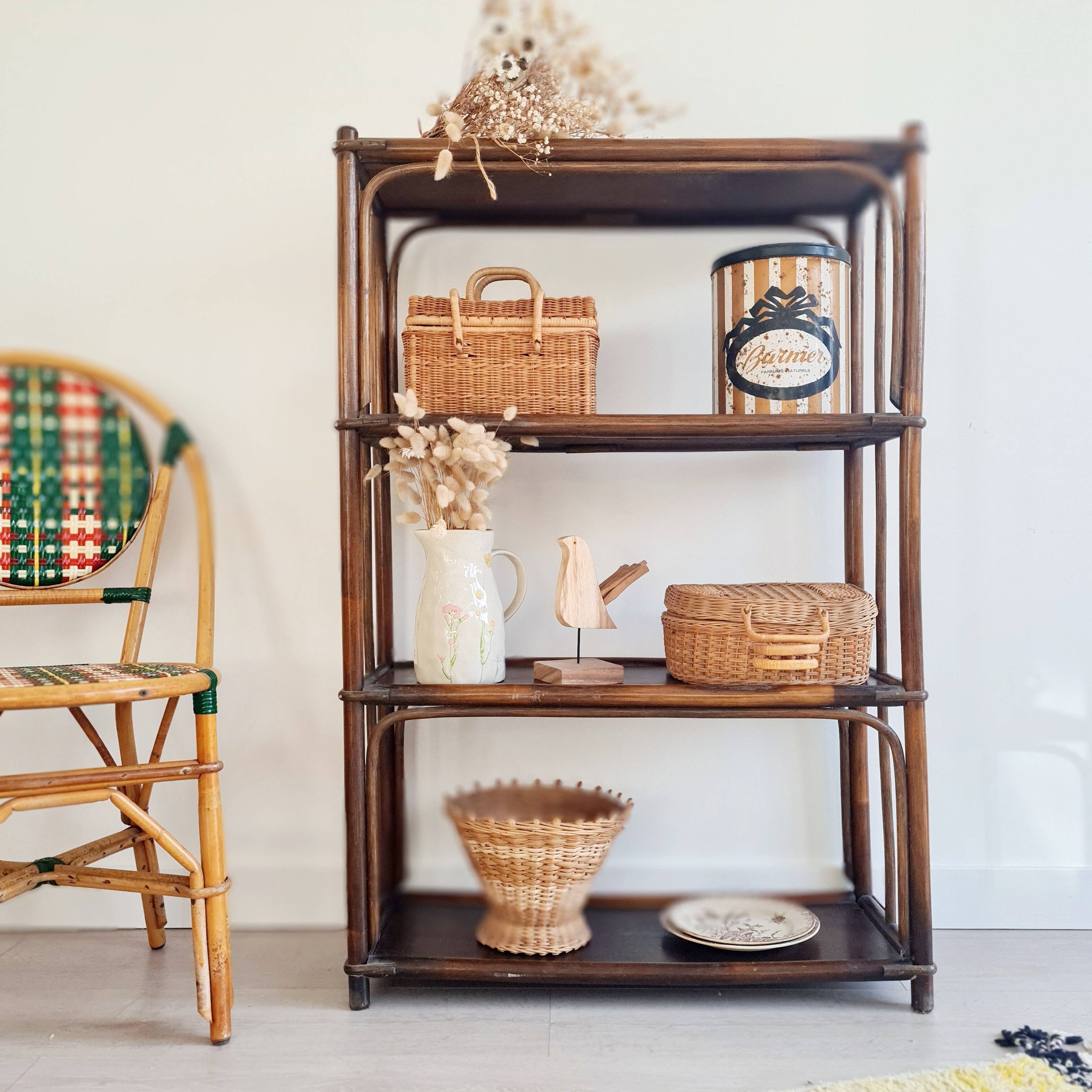 Etagère, bibliothèque en bois et rotin