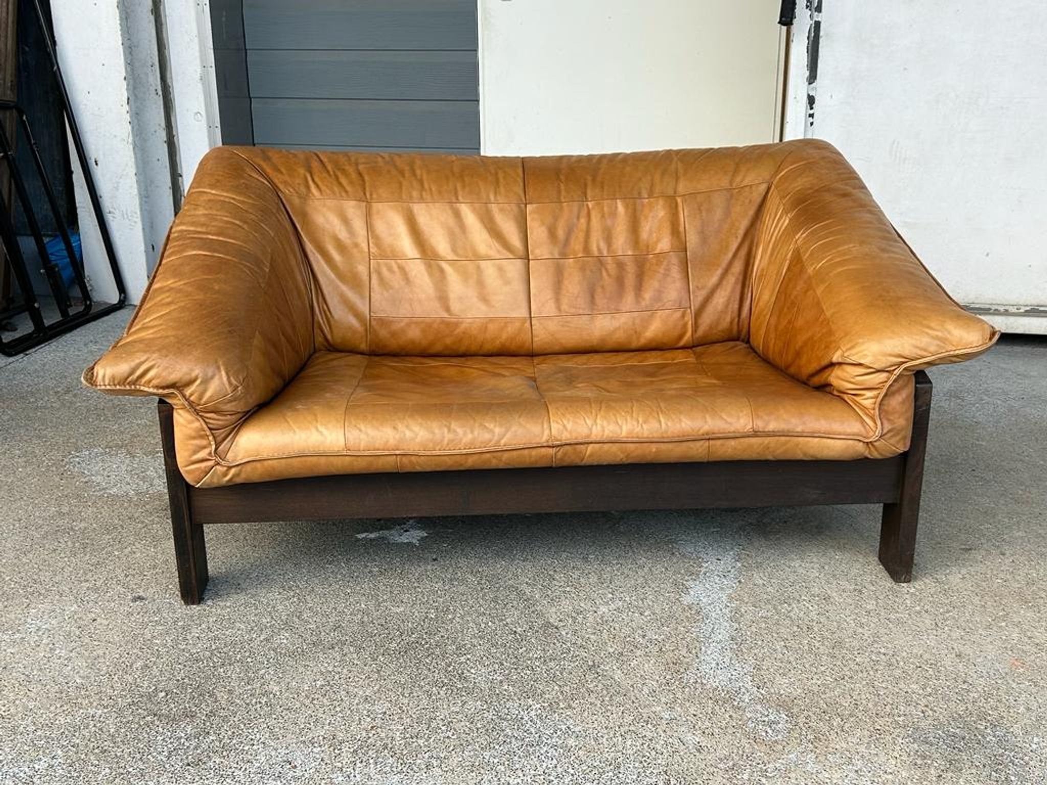Vintage scandinavian sofa in bake