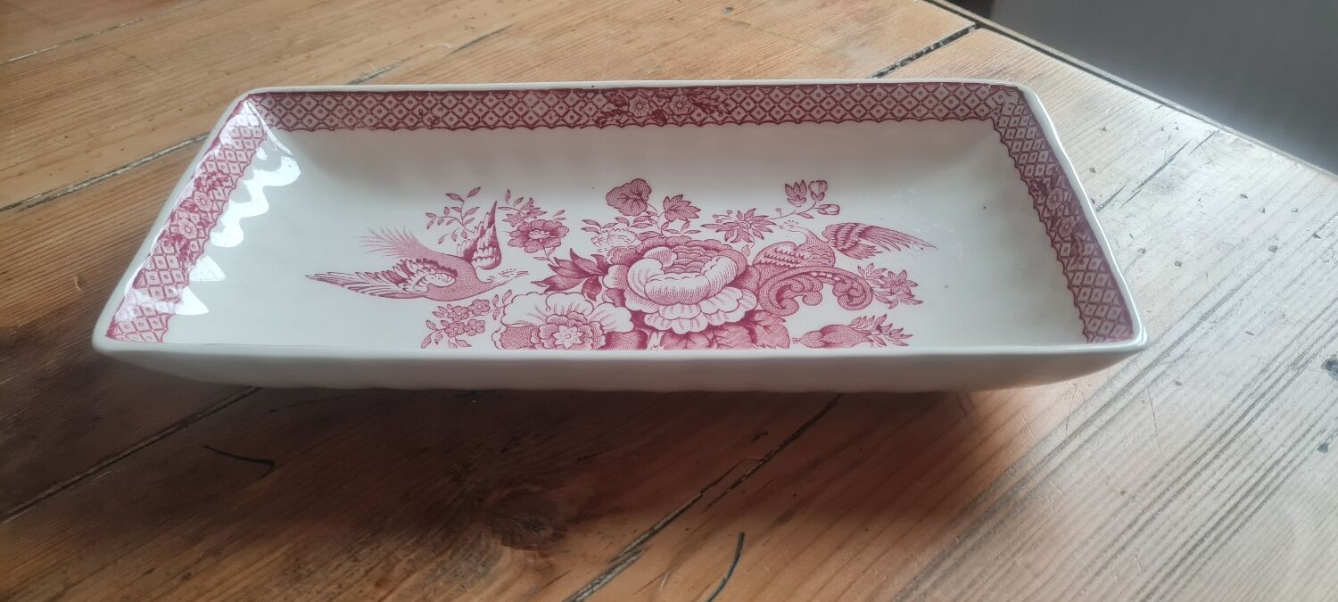 English earthenware serving dish