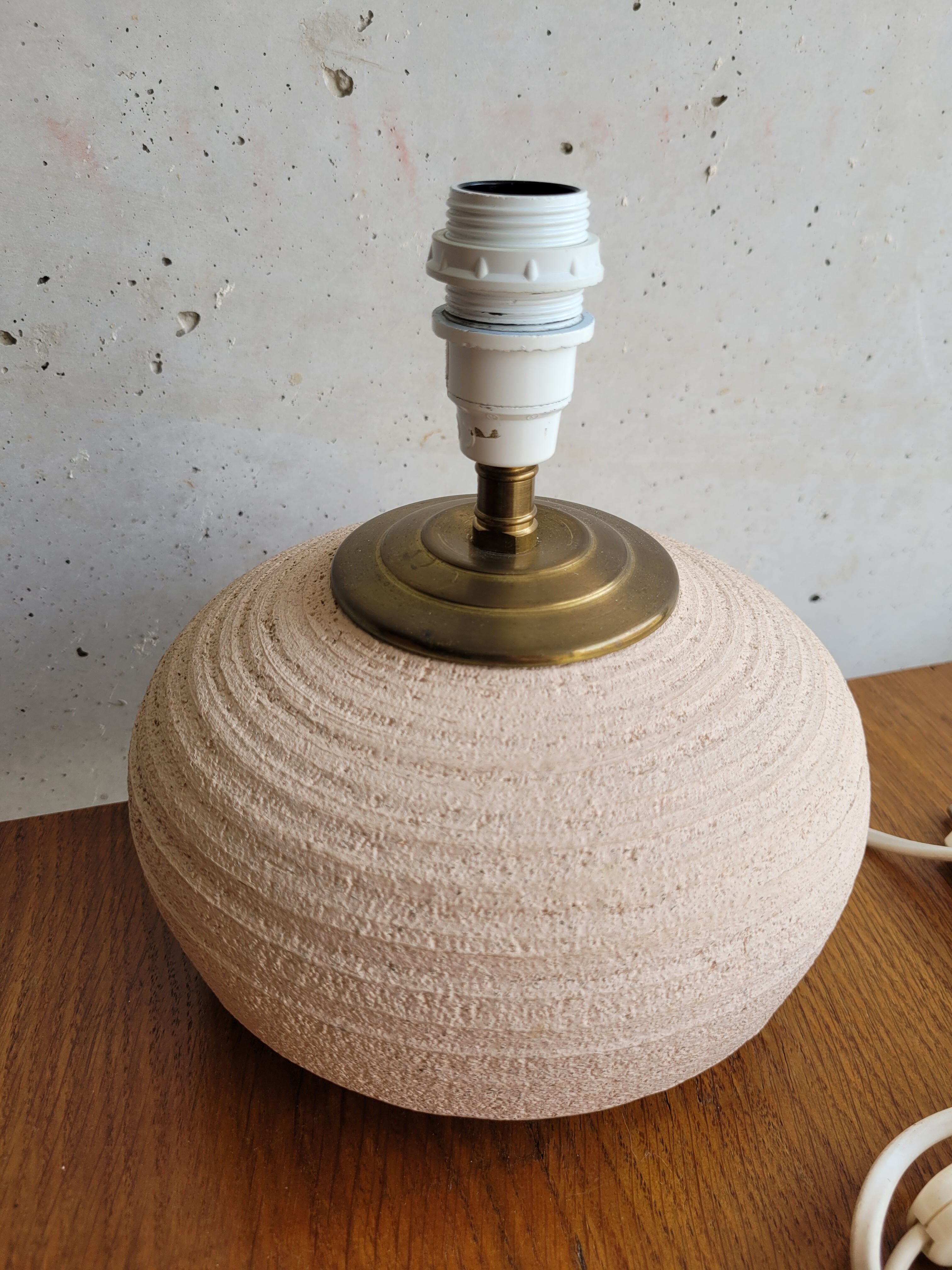 Vintage ball lamp foot