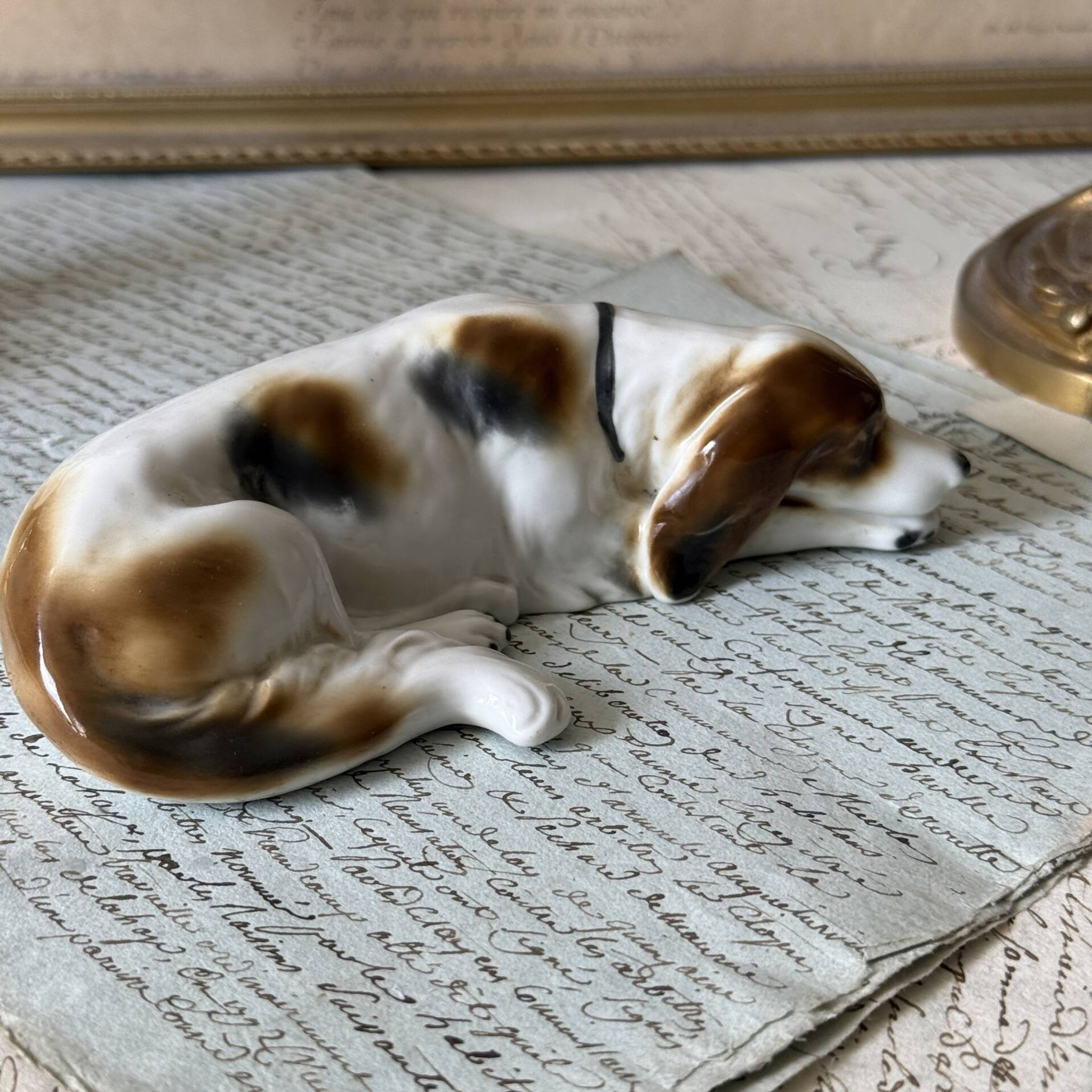 Figurine chien en porcelaine Goebel