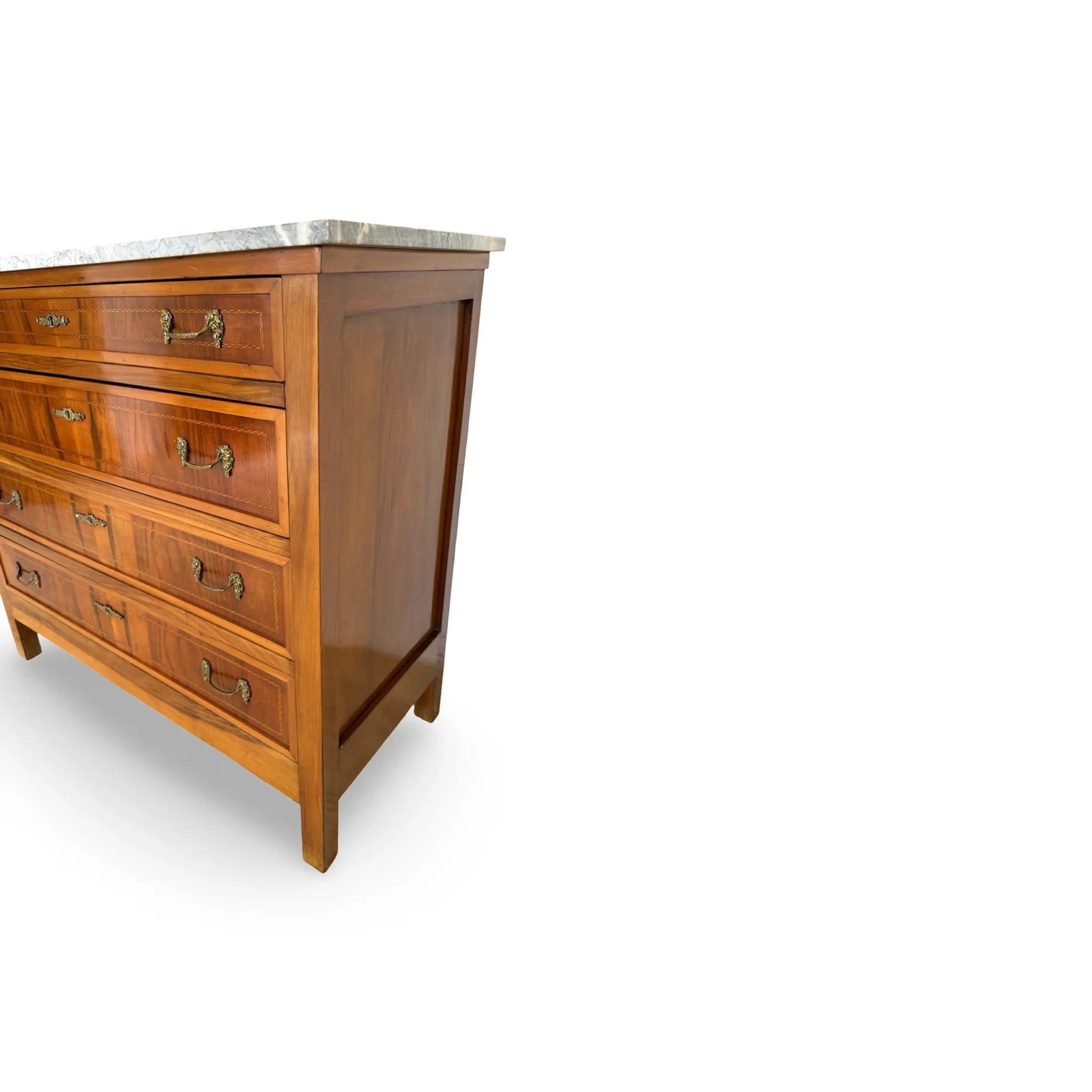 Elegant antique chest of drawers, dating to the early 20th century, ci