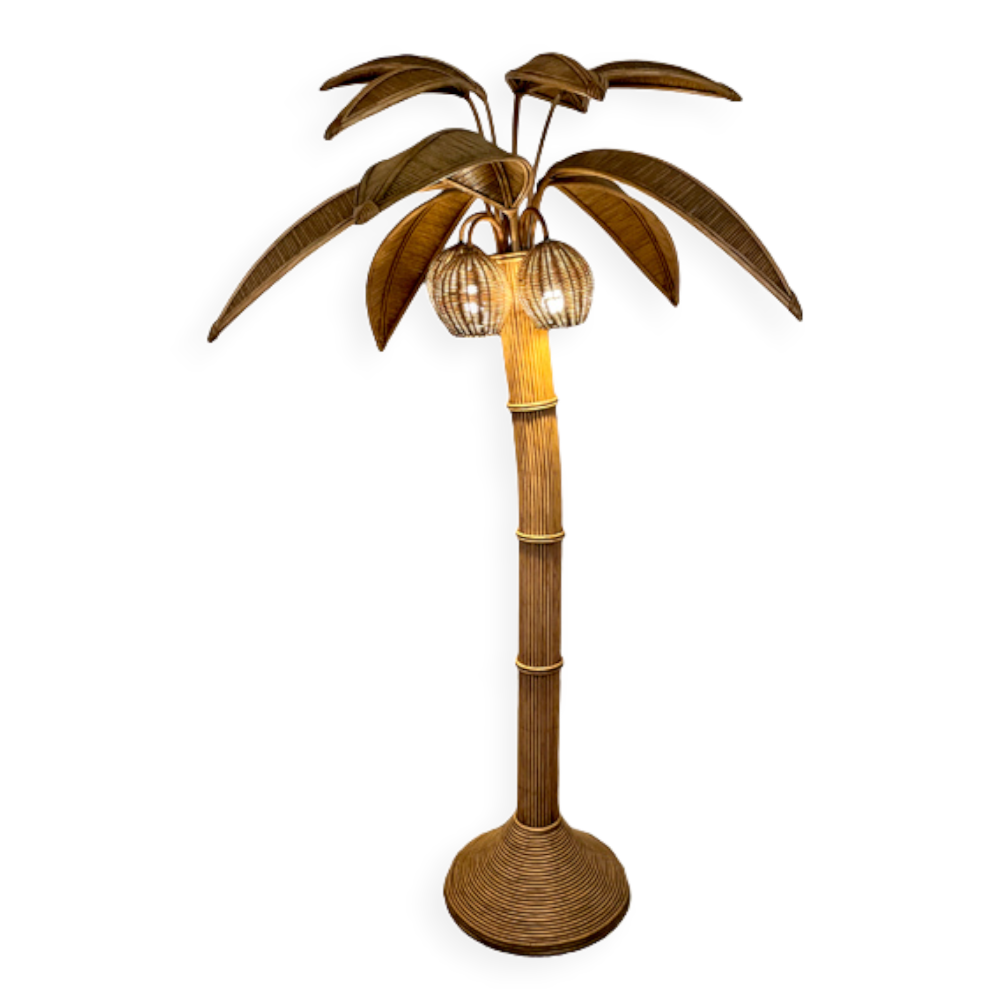 Coconut floor lamp Mario Torres