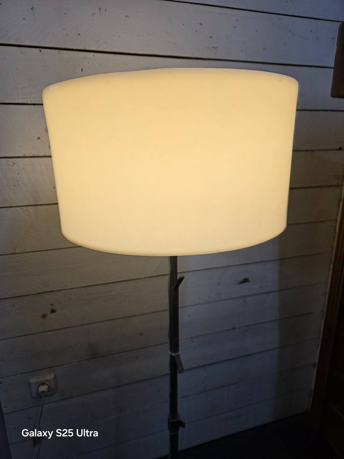 Lampadaire Space Age design 1970  Abat-jour Ø48cm