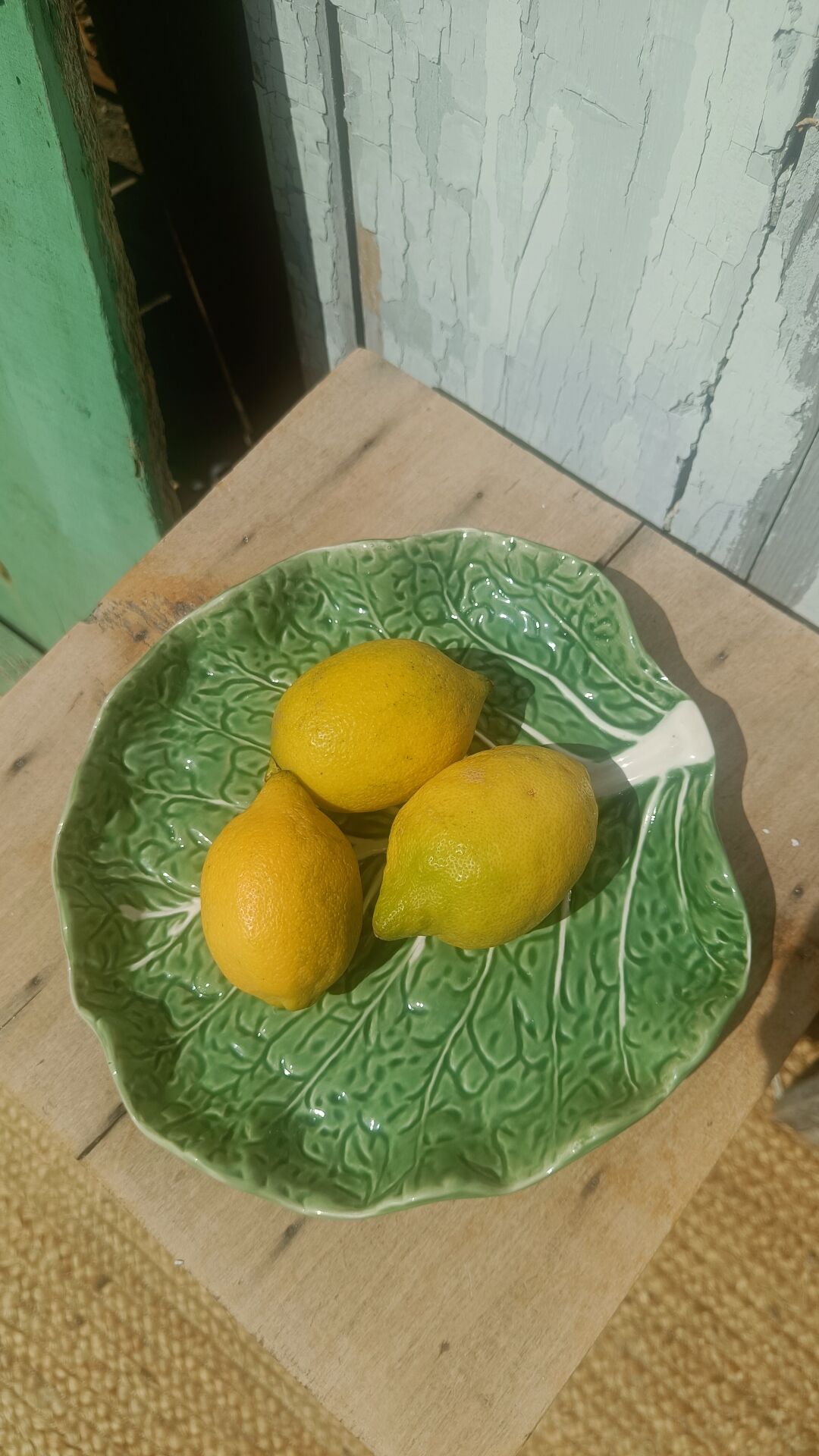 Vintage cabbage slipware plate