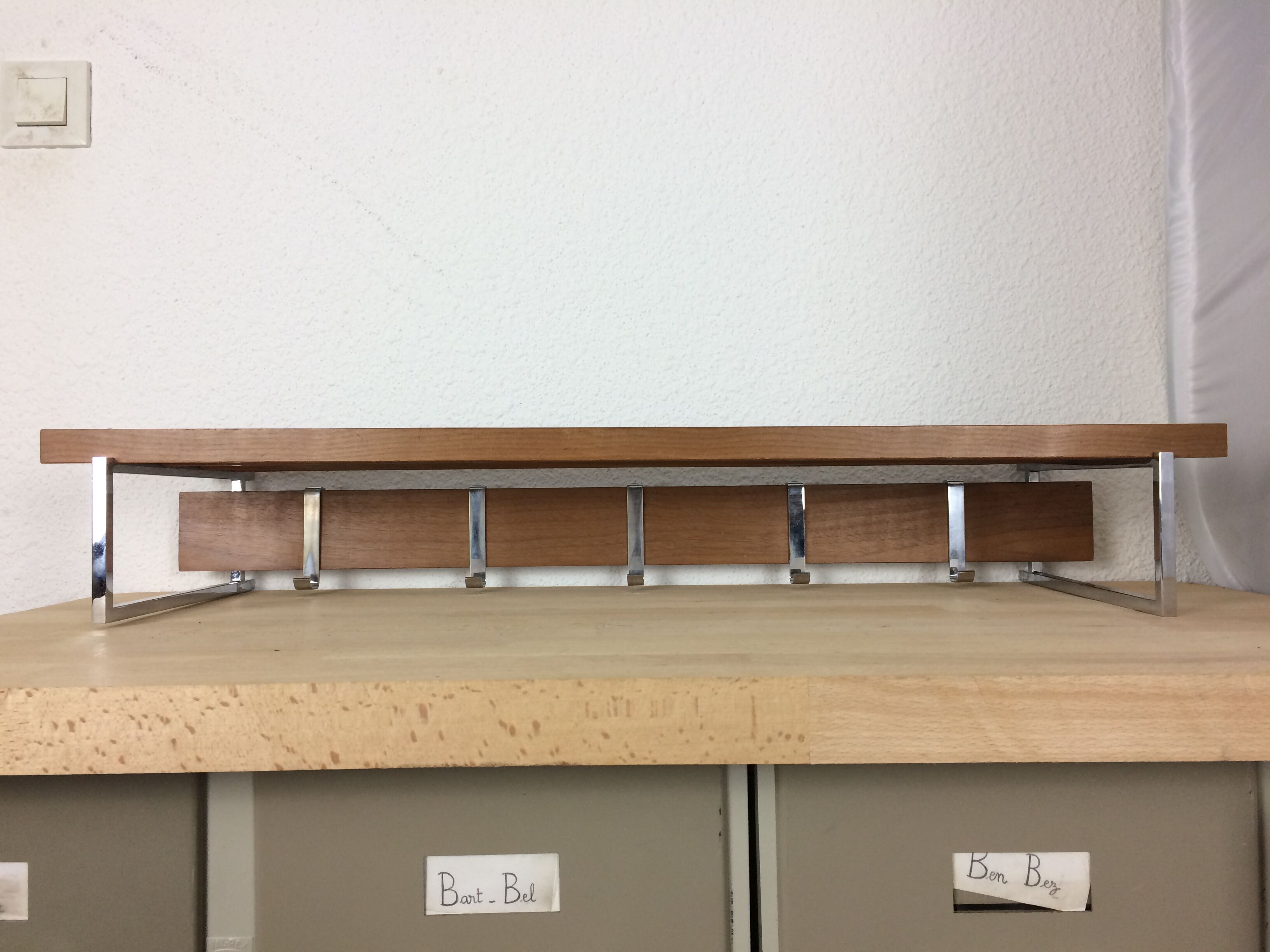 Modernist 5-hooked wall coat holder