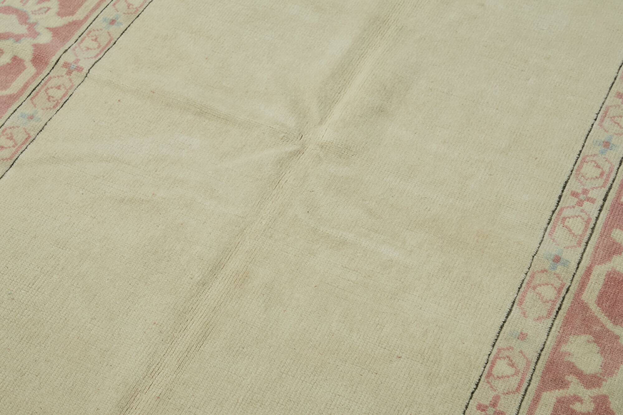 Turkish Vintage Anatolian Rug 162 cm x 237 cm