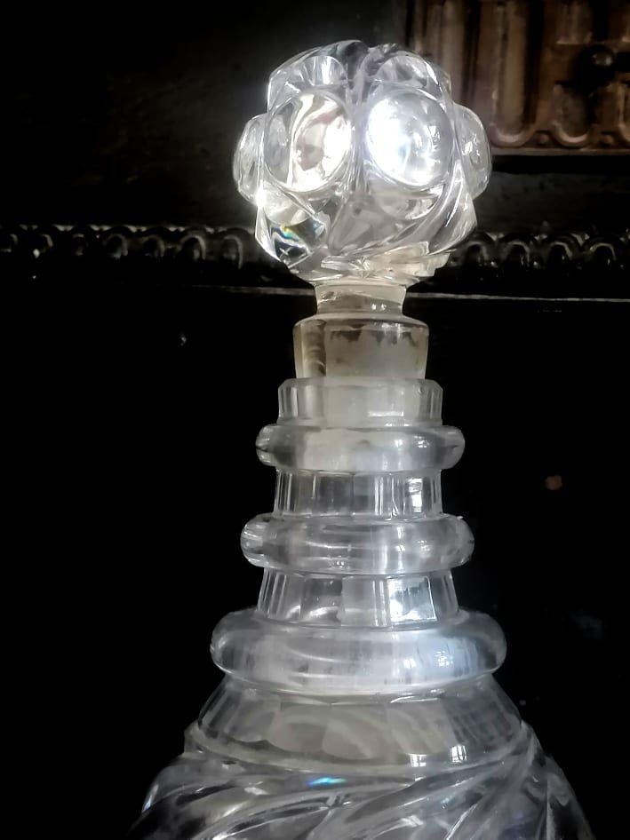 Charles X decanter with cabochons