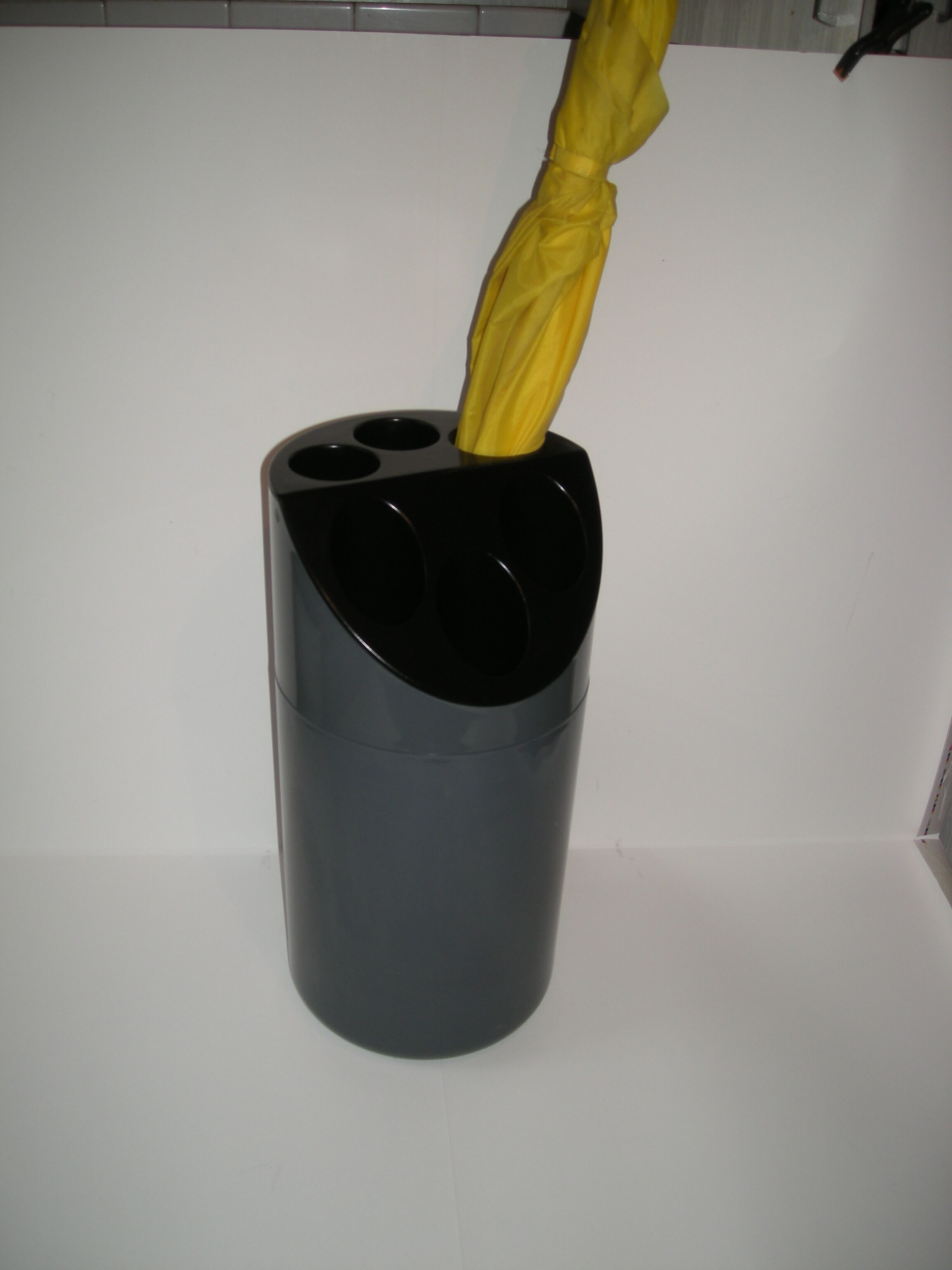 Umbrella holder Jean René Talopp - manade - samp of the 70s