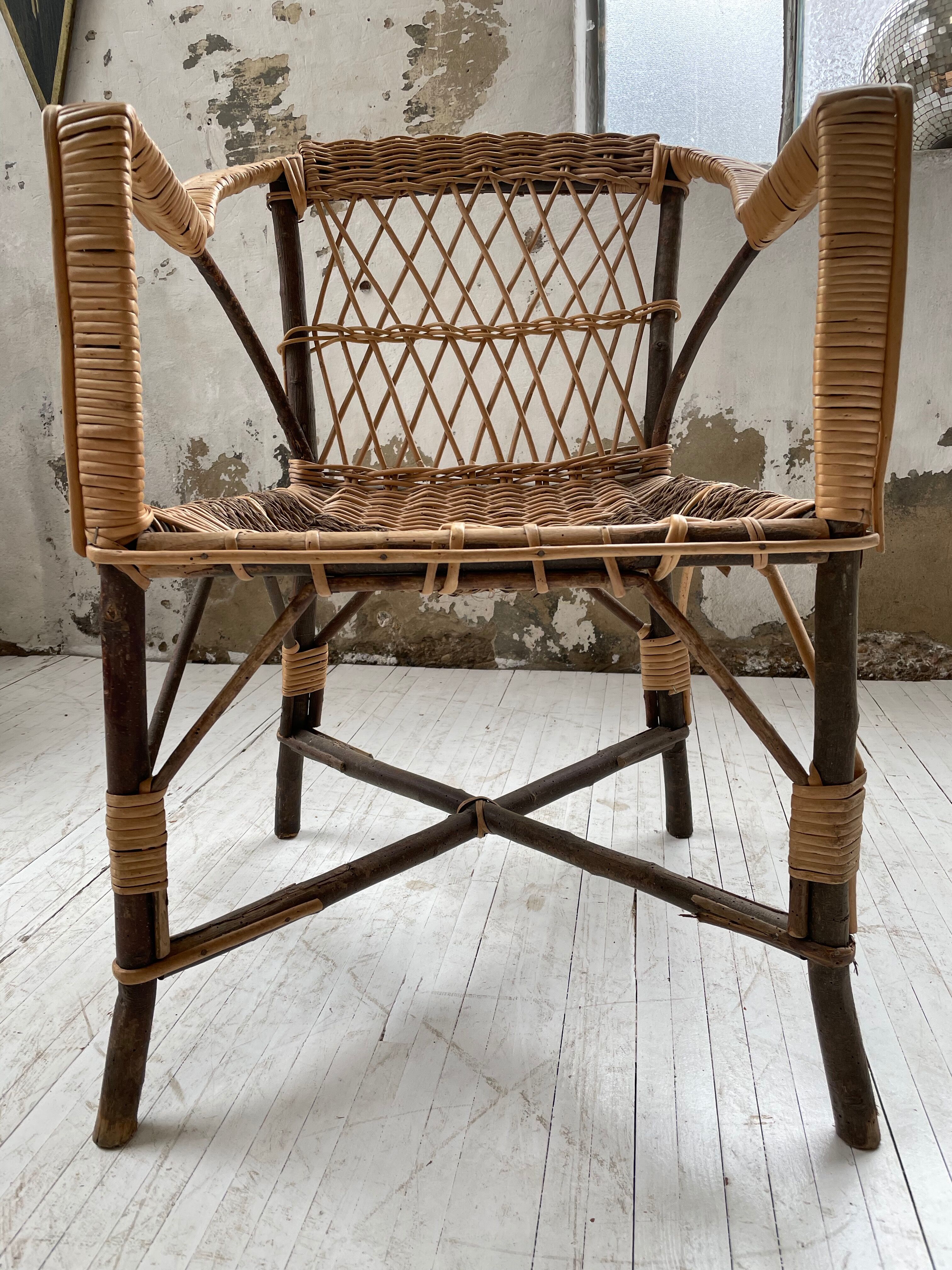 Popular rope, wicker and wood chair