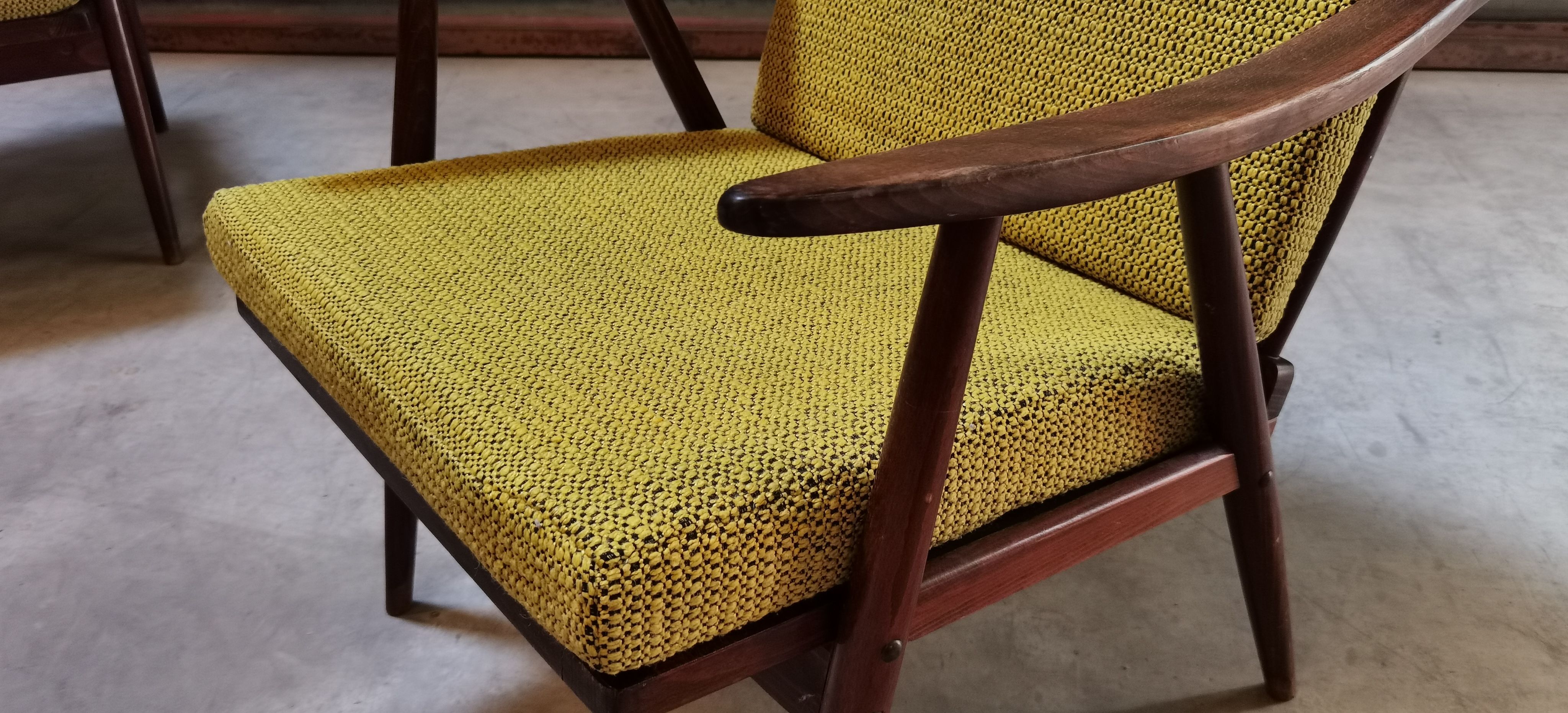 Pair of boomerang armchairs TON Bystřice (Thonet) by Antonin Suman 1960