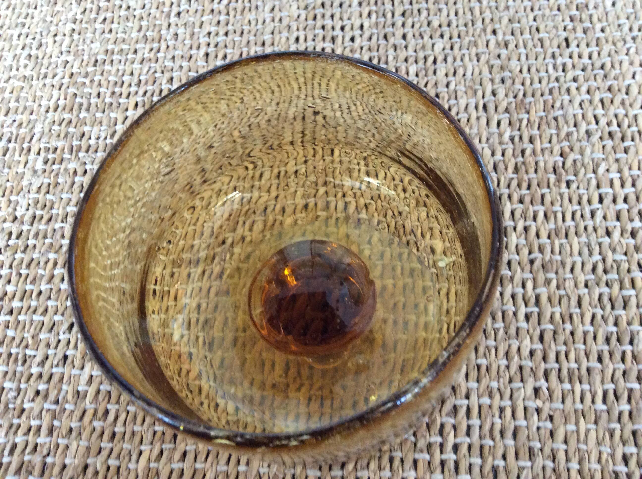 Bubbled glass bowl