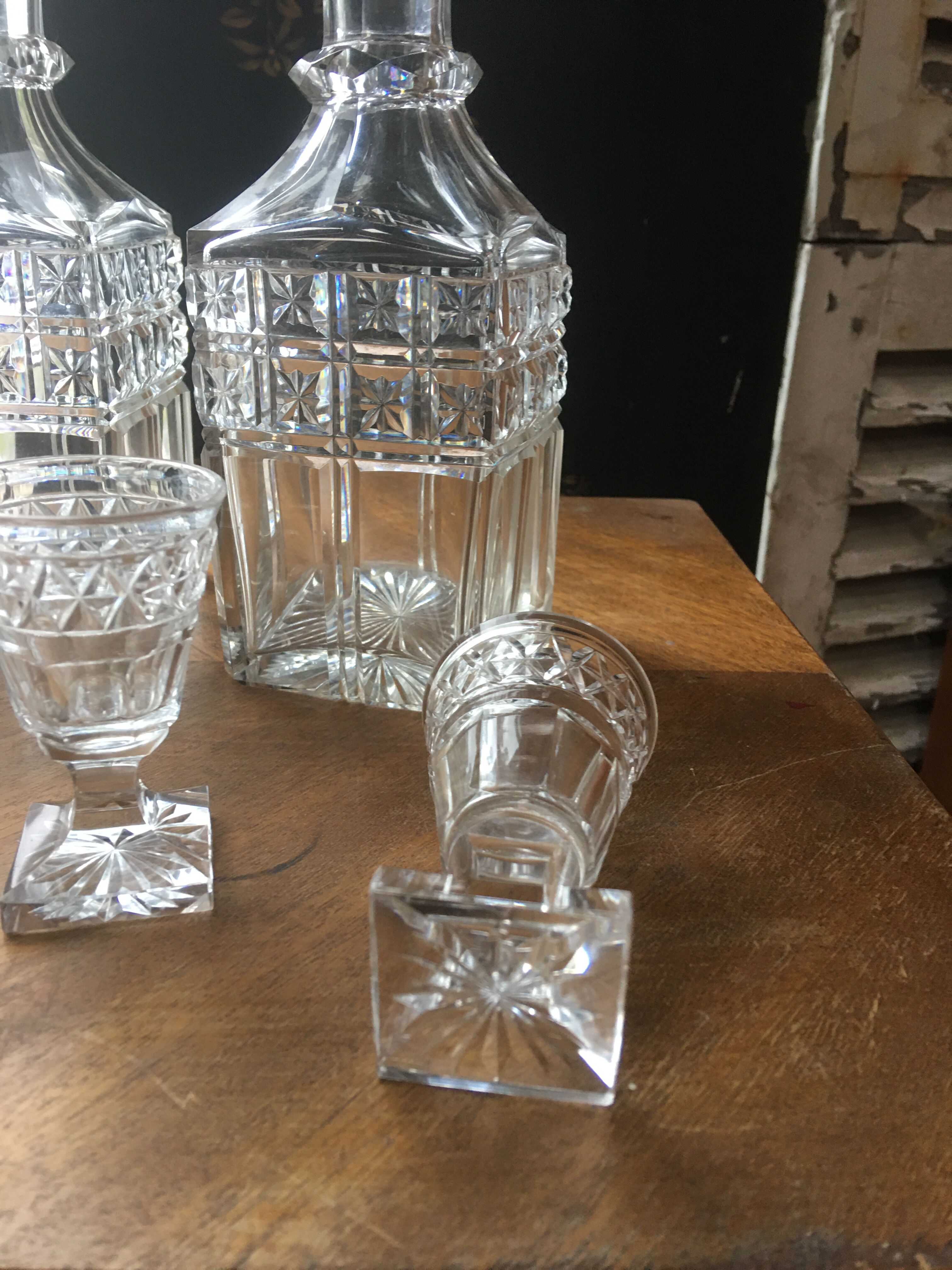Charles X liquor cellar with fiddle shape and crystal factory 19 eme