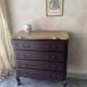 Commode style Louis Xv rénovée - plateau bois naturel et teinte profonde
