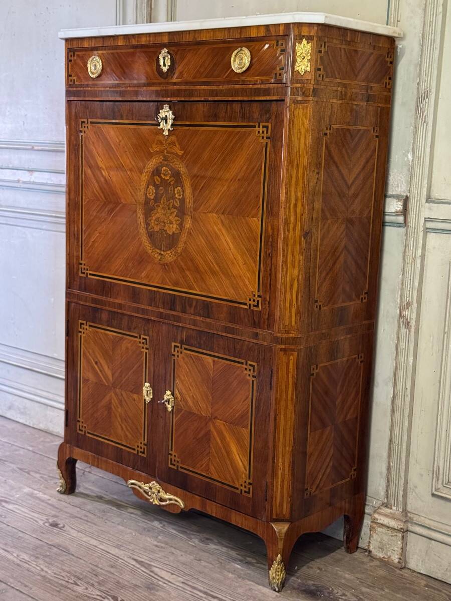 Louis XVI drop-leaf secretary in rosewood and violet wood veneer, 18th century