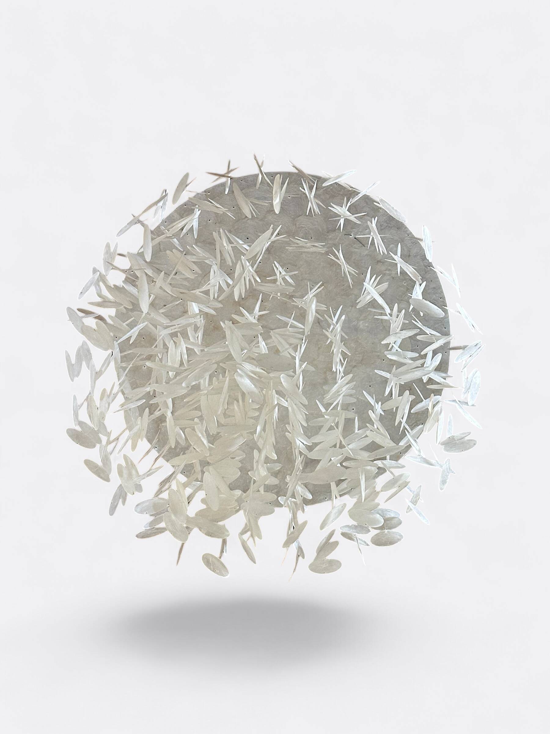 Petit lustre artisanal balinais en nacre