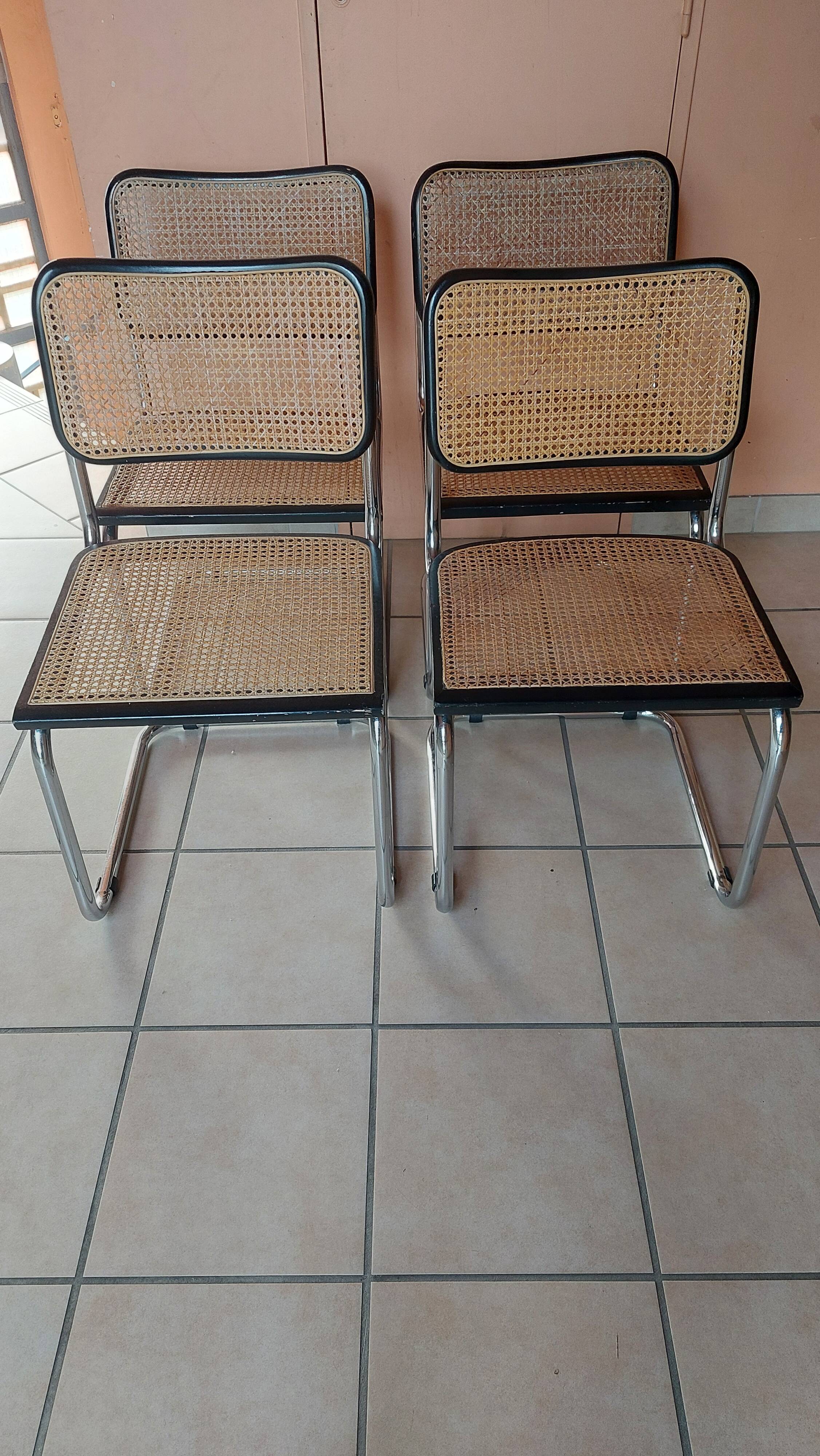 Set of 4 Cesca B32 chairs