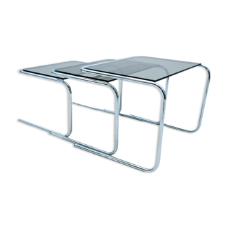 Tubular nesting tables