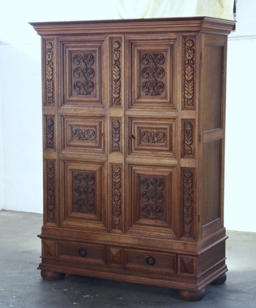 Vintage 1930s Solid Oak Danish Brutalist / Formhouse Cabinet