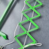 Industrial accordion scissors lamp