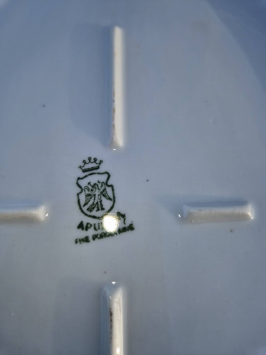 Apulum 54-piece porcelain dinnerware set