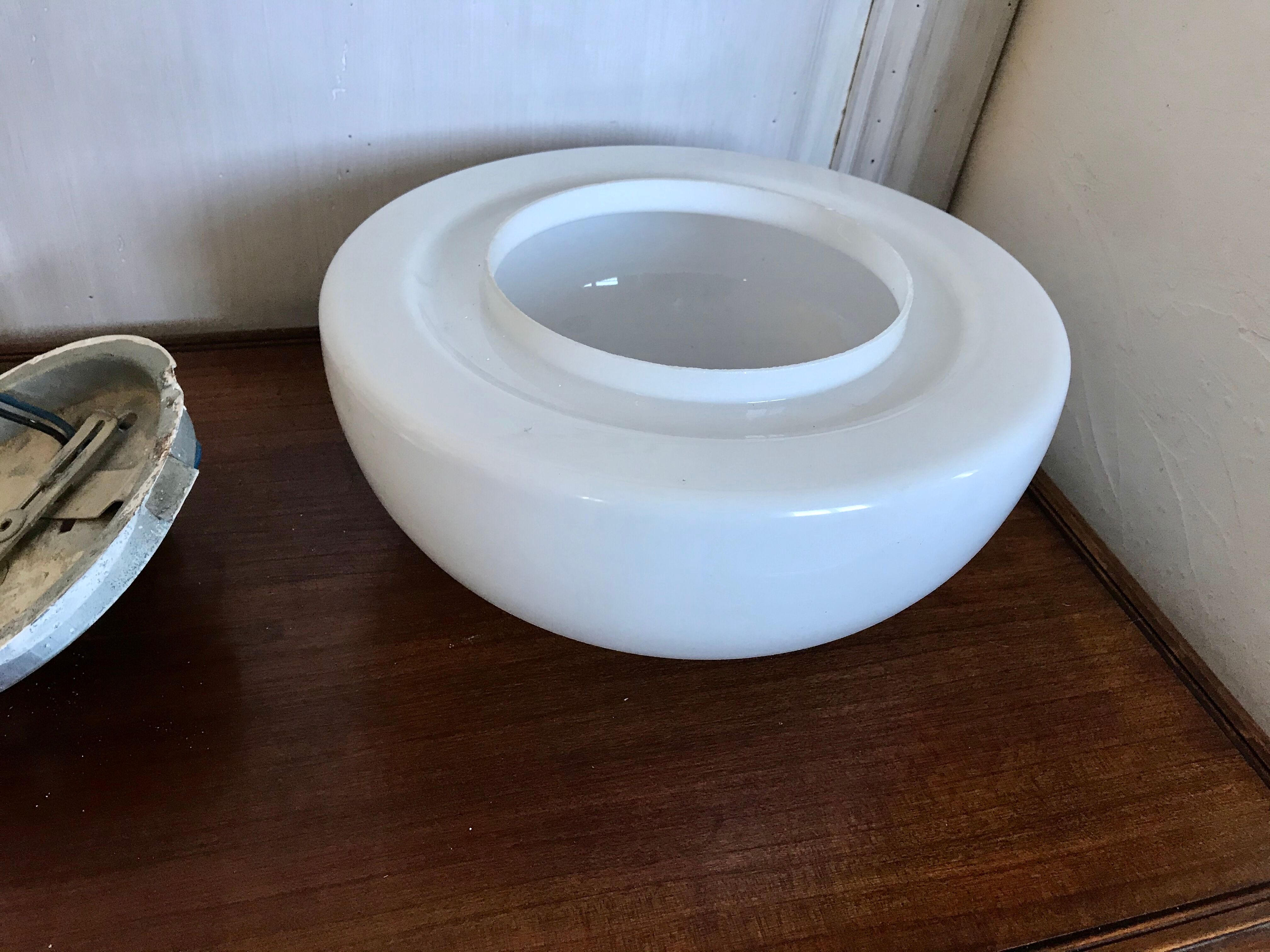 Plafonnier vintage en opaline