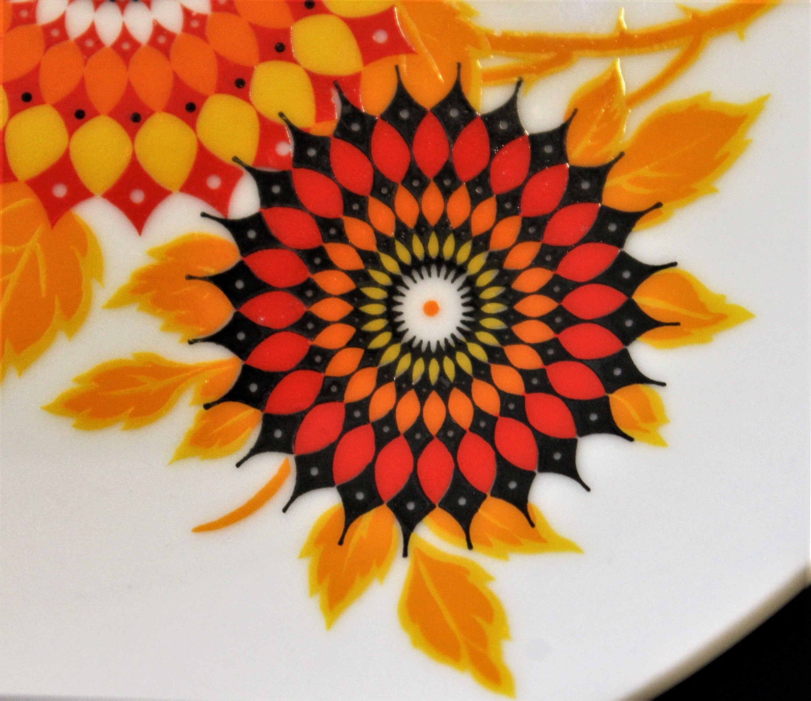 6 70's dessert plates in Winterling Bavaria porcelain