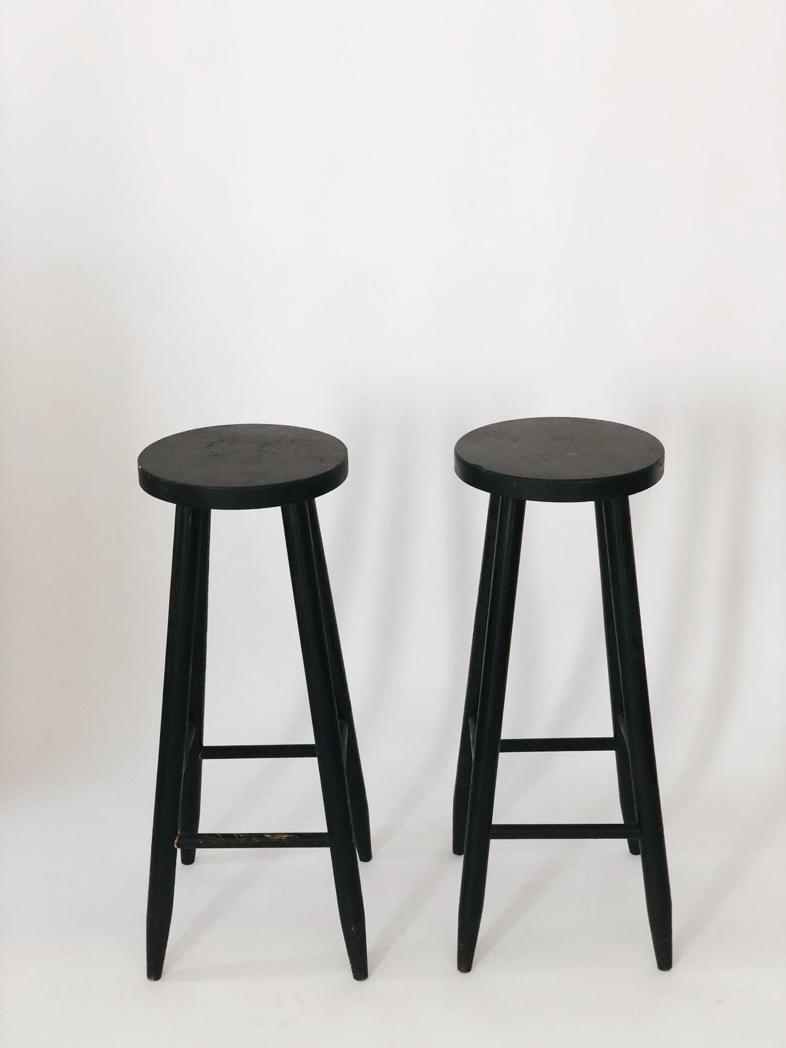 Pair wooden bar stools