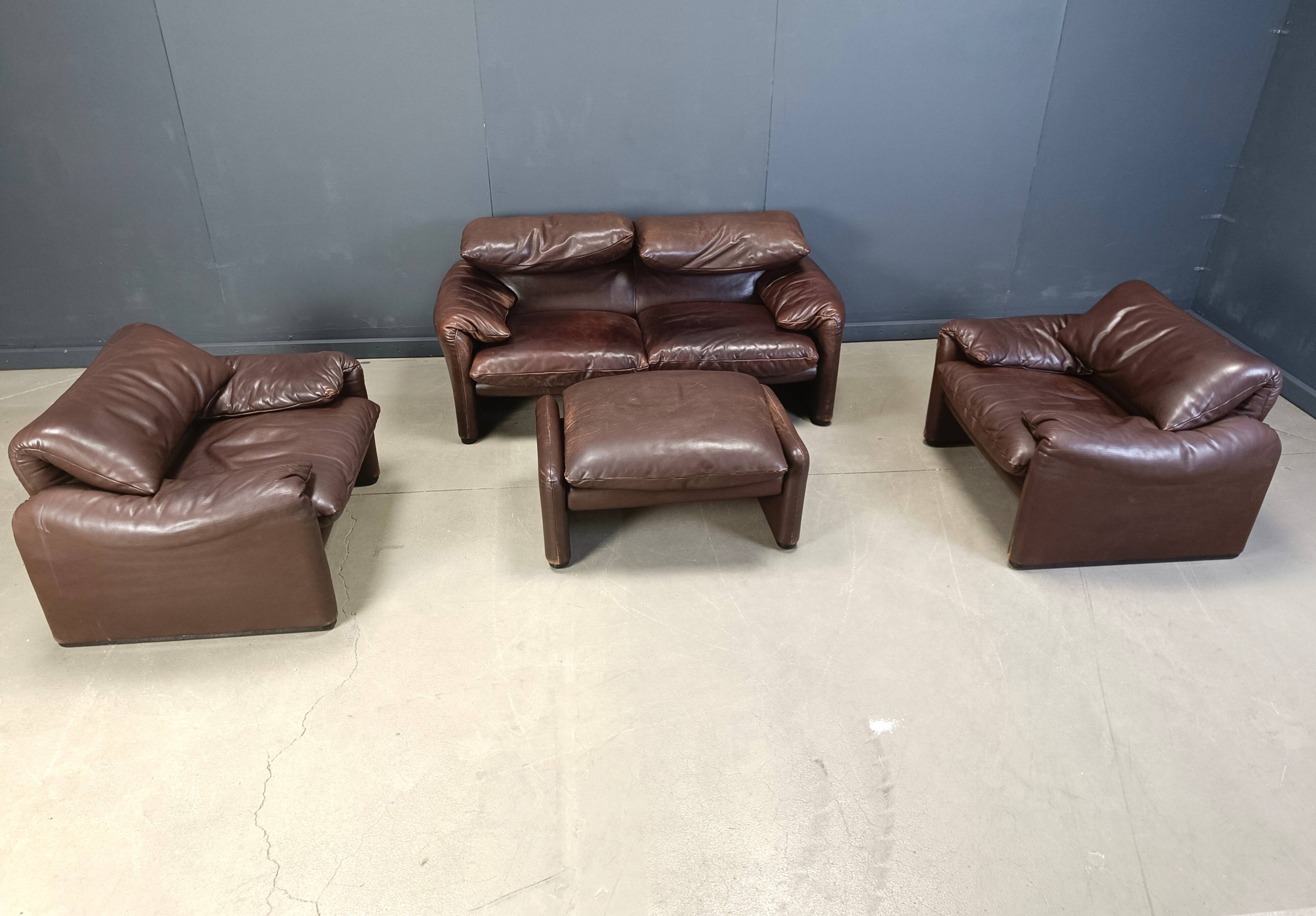 Ensemble de canapés Maralunga en cuir marron vintage, années 1970