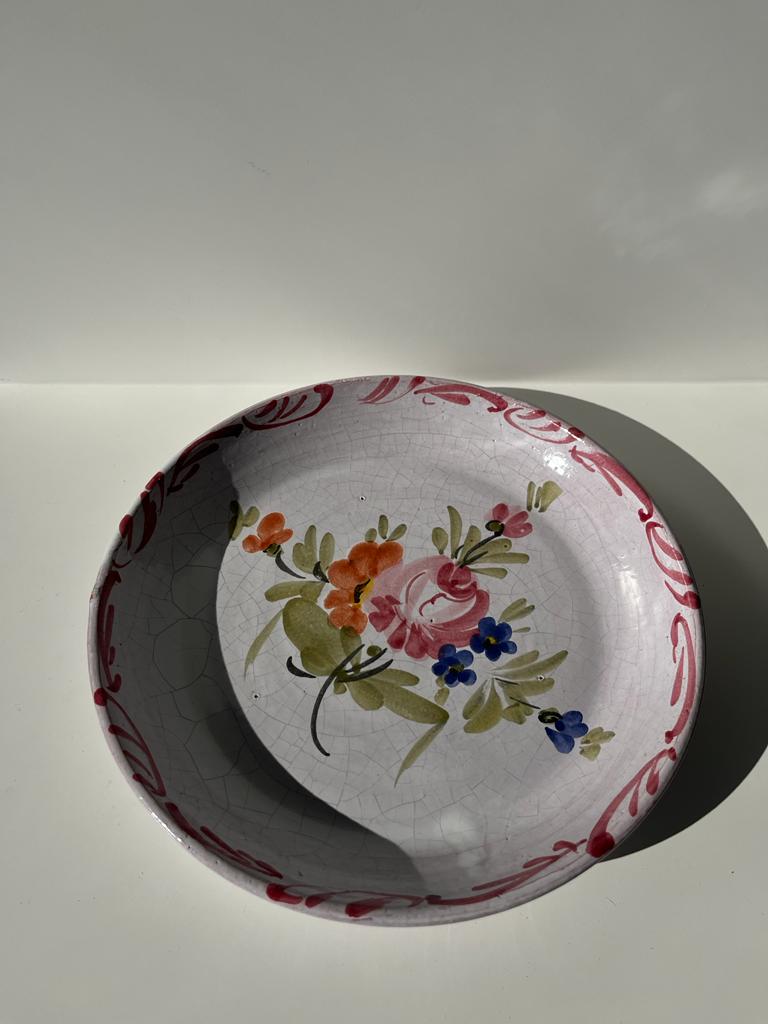 Sicilian plate pink hand-painted floral pattern