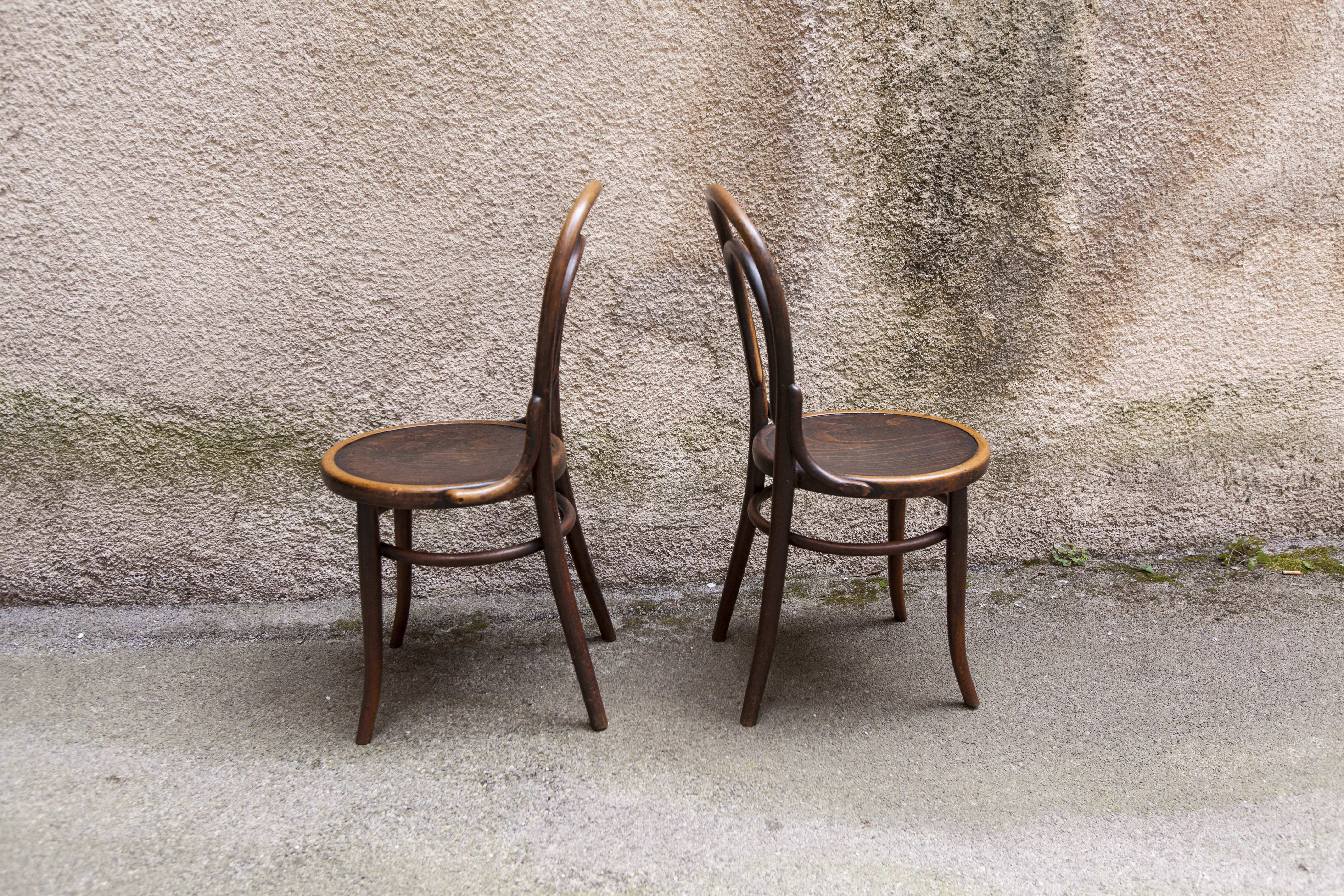 Pair of chairs bistro  Thonet model no. 18