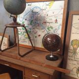 Vintage Globe Land 1980