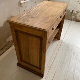 Pine shopping counter