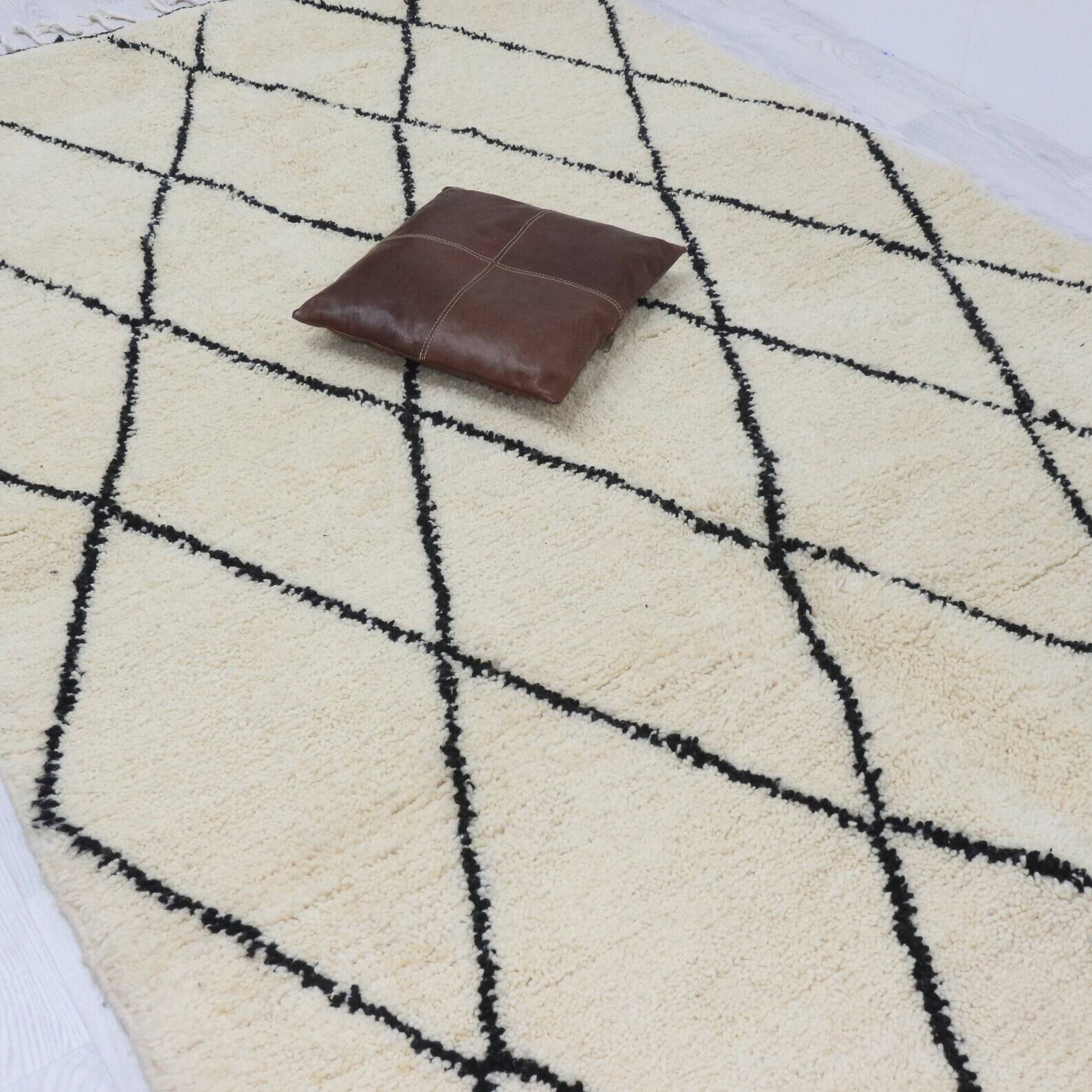 Berber rugs, Moroccan rugs and crafts 253 x 160 cm