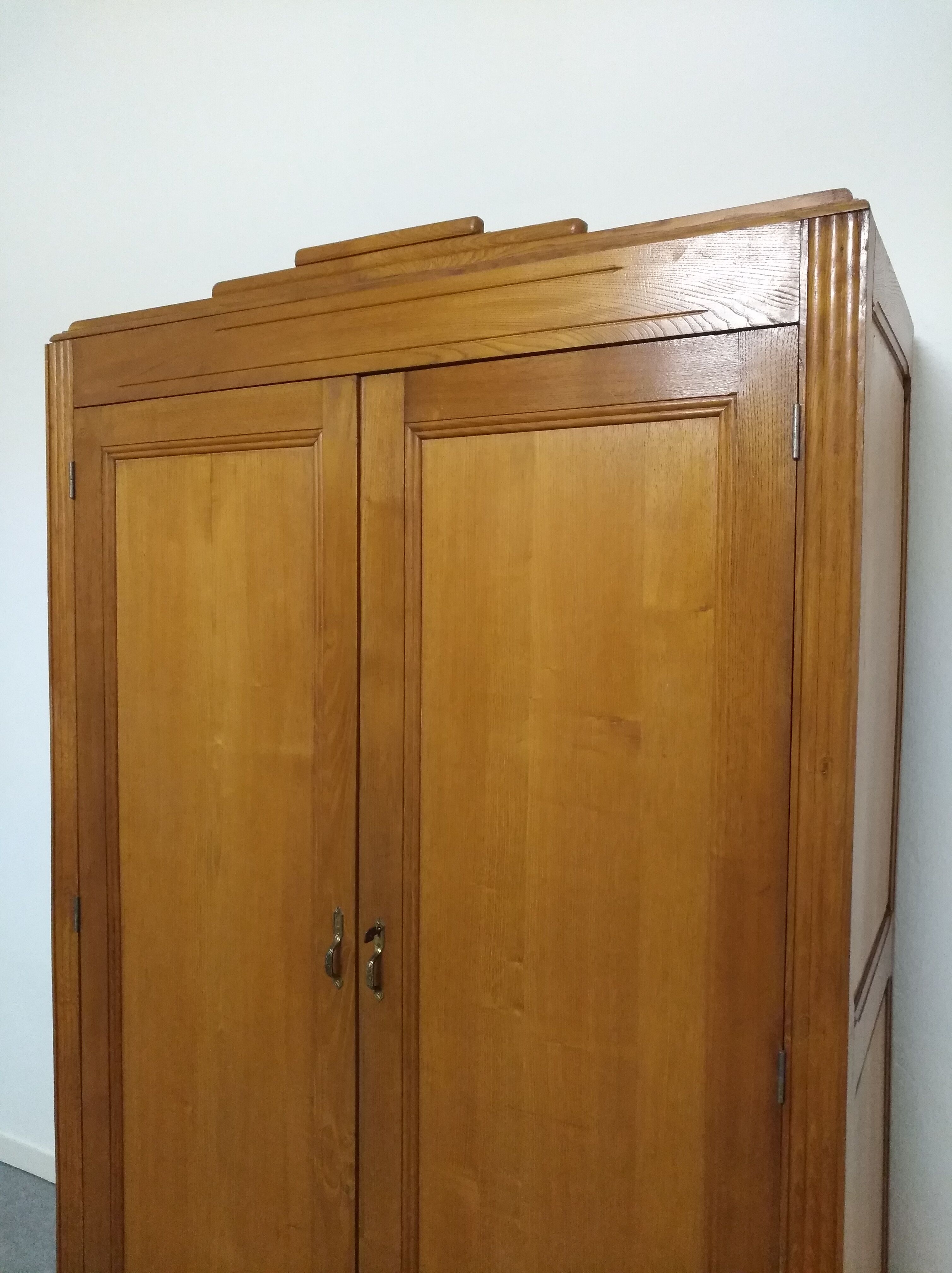 1940 art deco parisian wardrobe