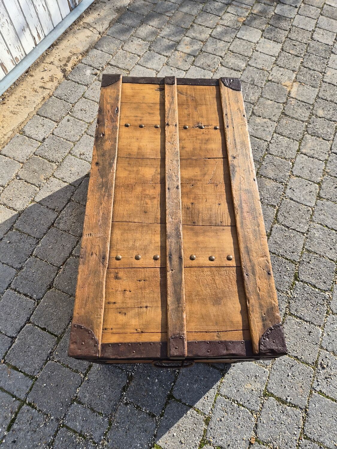 Old trunk coffee table bar