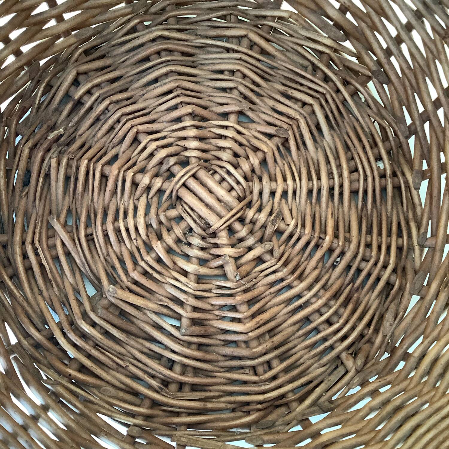 Small round basket