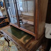 Display cabinet bookshelf