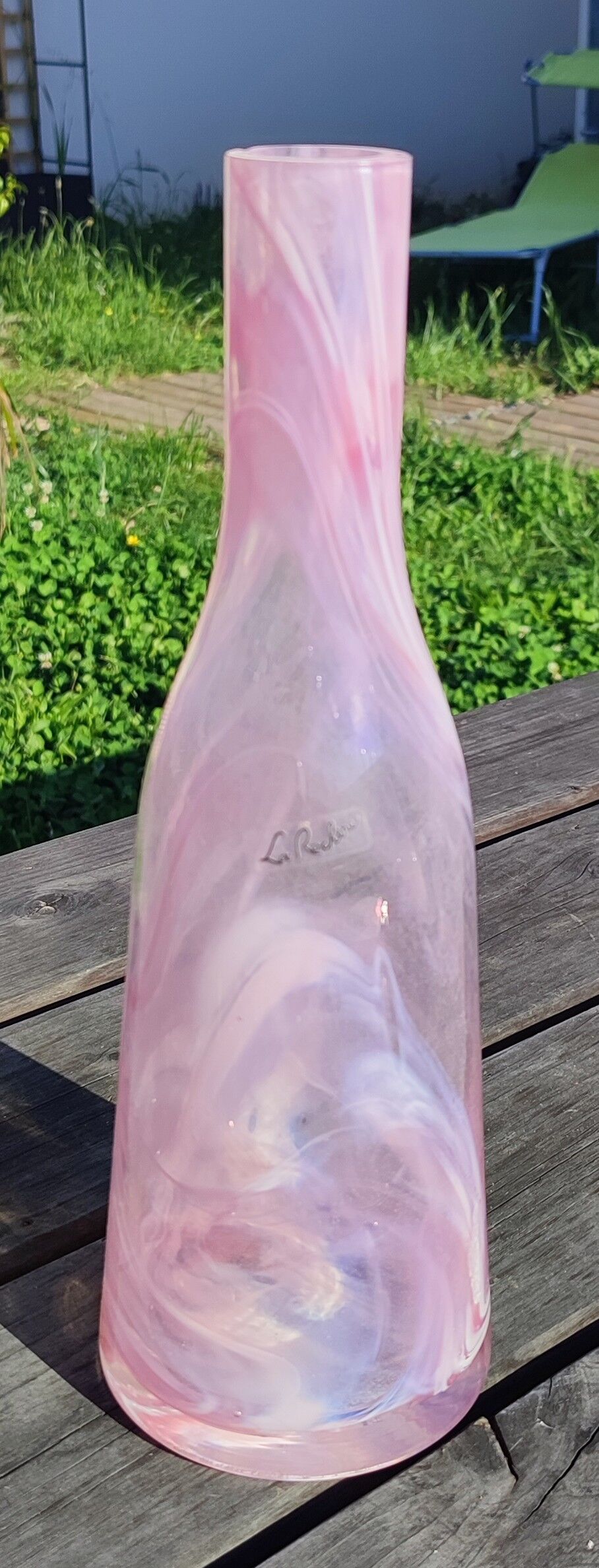 Vase rose en verre soufflé La Rochère