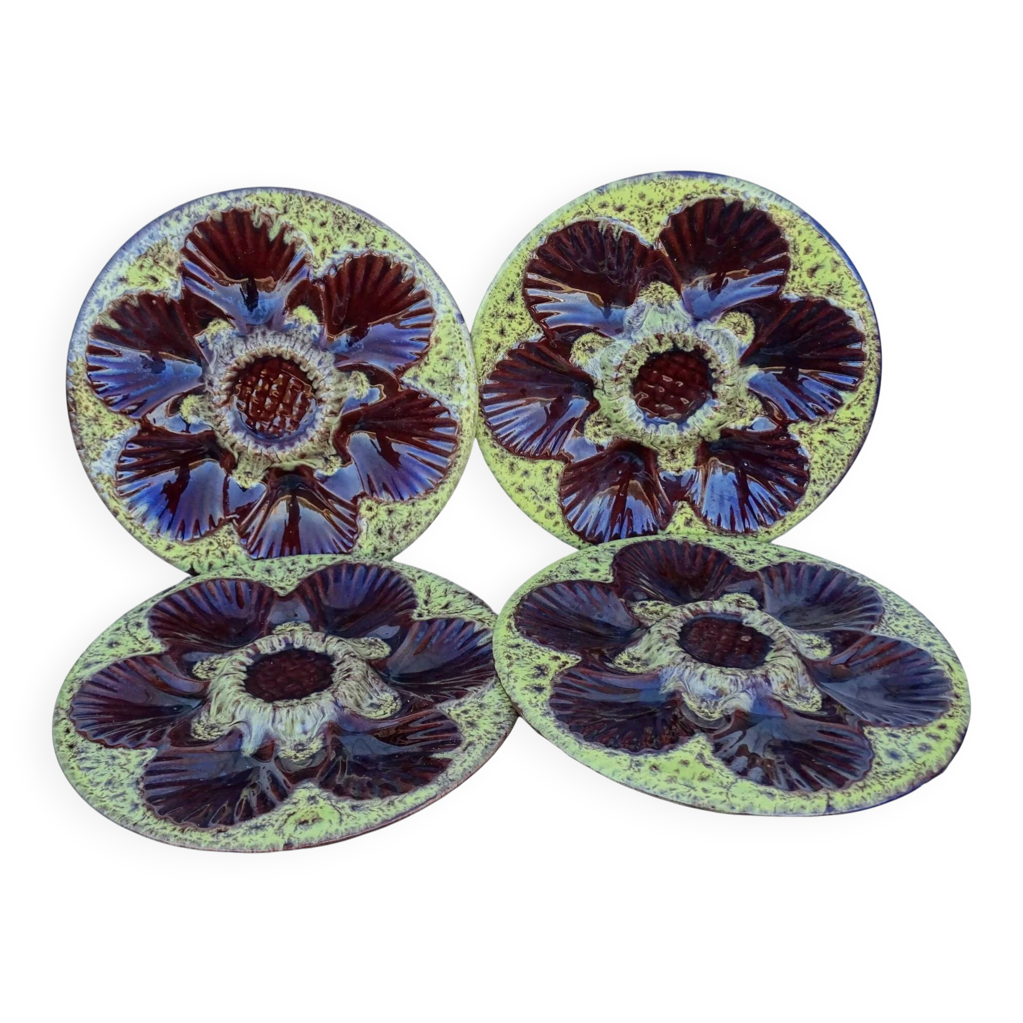 Assiettes à huîtres vintage françaises en céramique Vallauris, signées Marius Giuge, lot de quatre