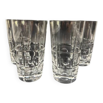 4 verres à eau en cristal de Sèvres 14,5 cm modèle taillé à facettes et pastilles