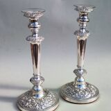 Bougeoirs en métal argenté