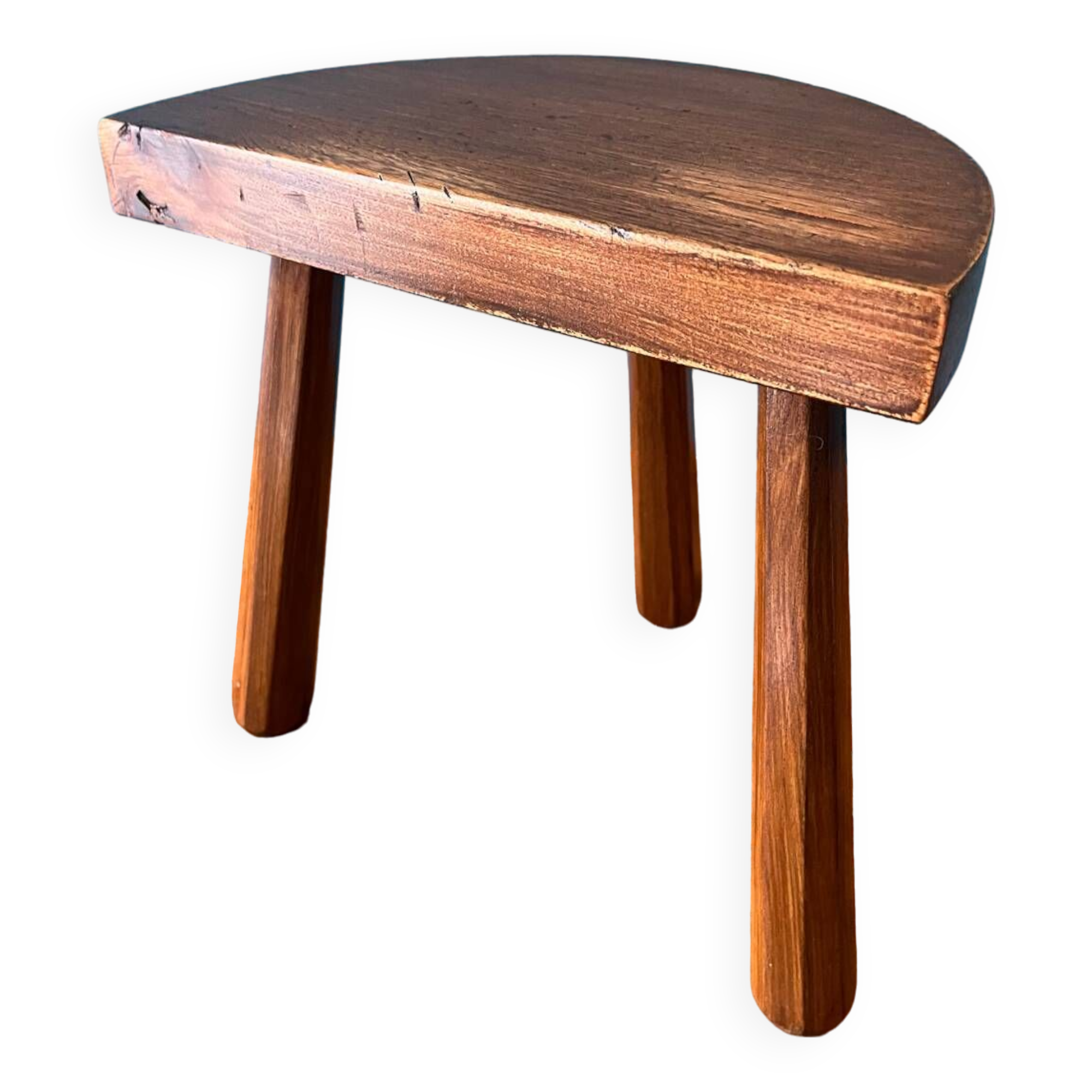 Tabouret tripode en orme